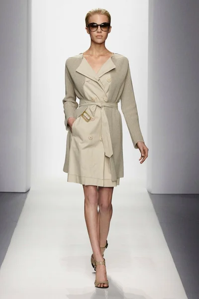 Look 9